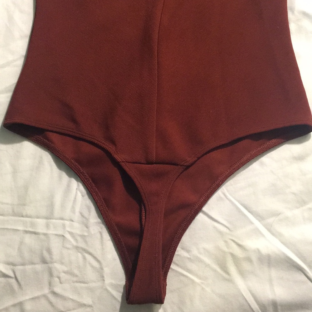 Onsie - Picture 5 of 7